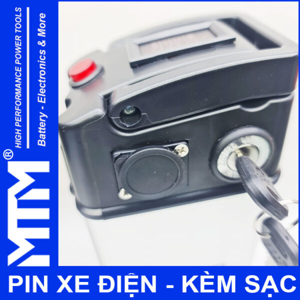 Cong Khoa Pin Xe đien 30A Leb Bao Pin